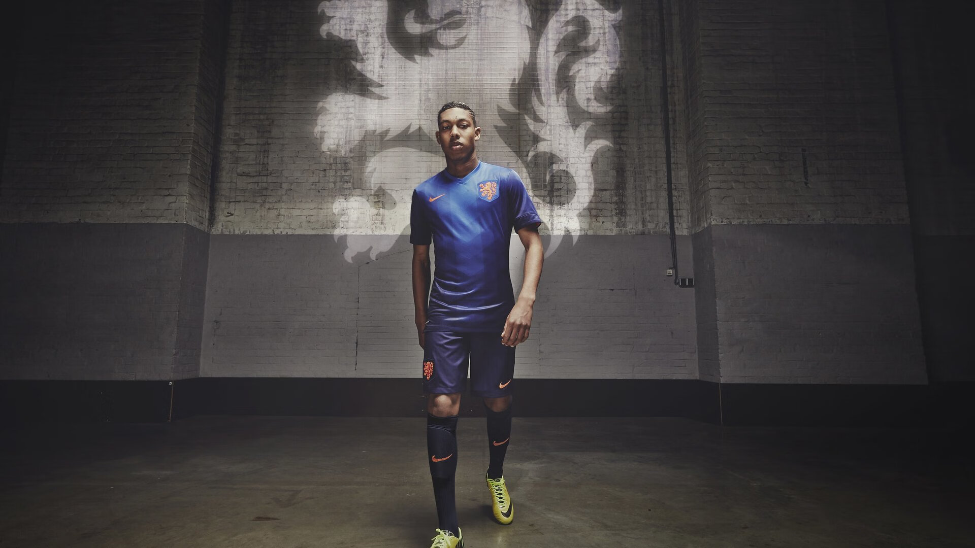 莱奥状态火热点燃圣西罗，厄瓜多尔高原雄鹰击溃奥地利战车